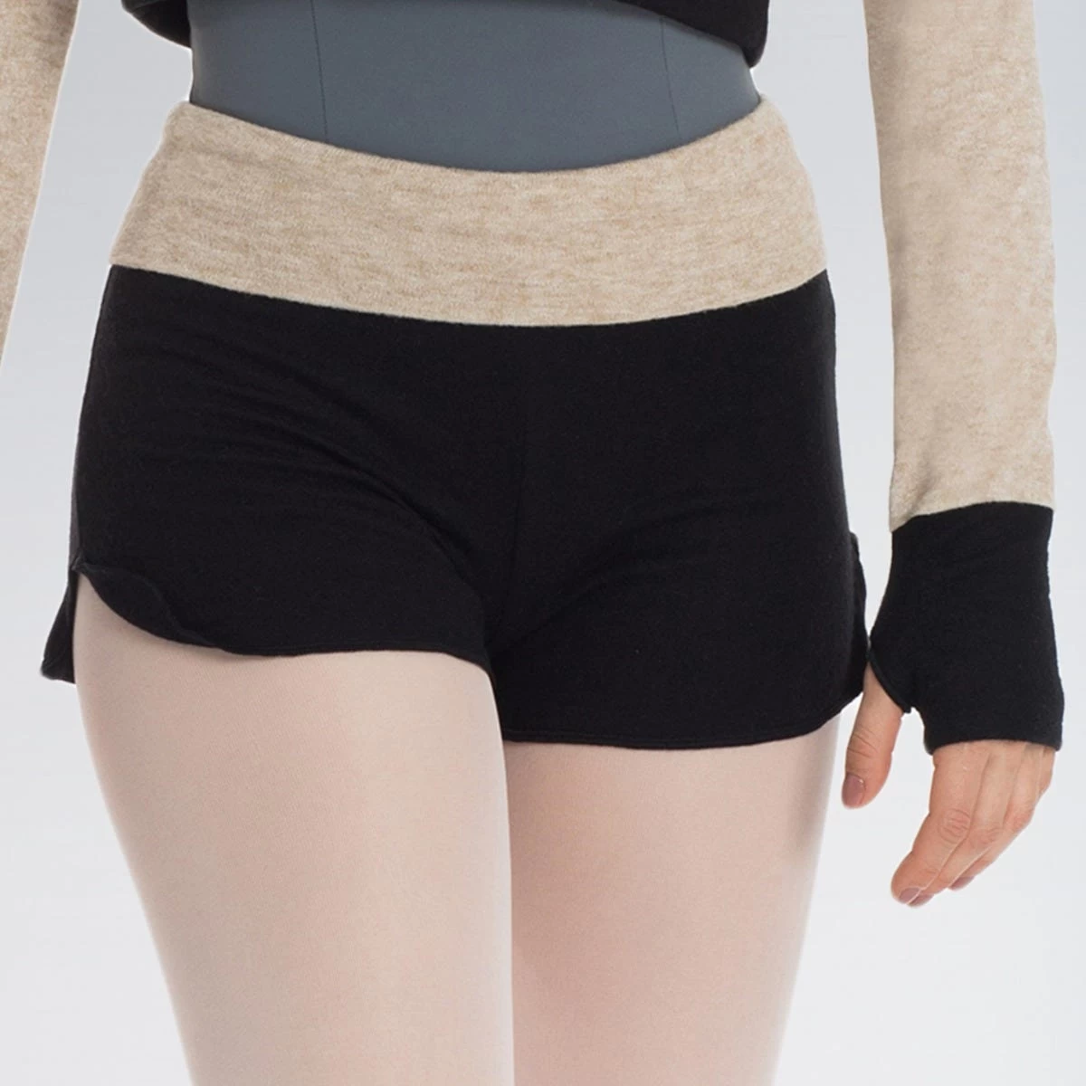 Intermezzo Super Soft Warm Up Shorts - Image 2