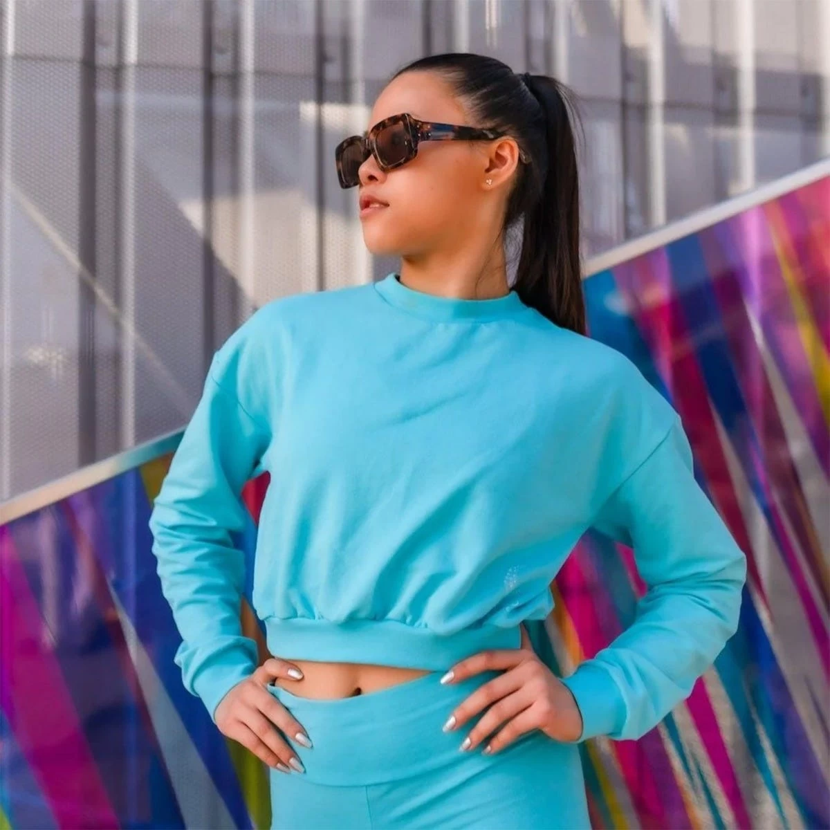 ONYRO Summer Organic Crop Top Sweater - Image 3